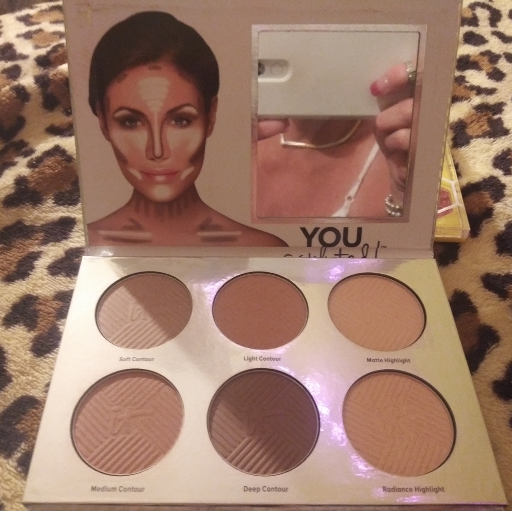 NWOT It you sculpt